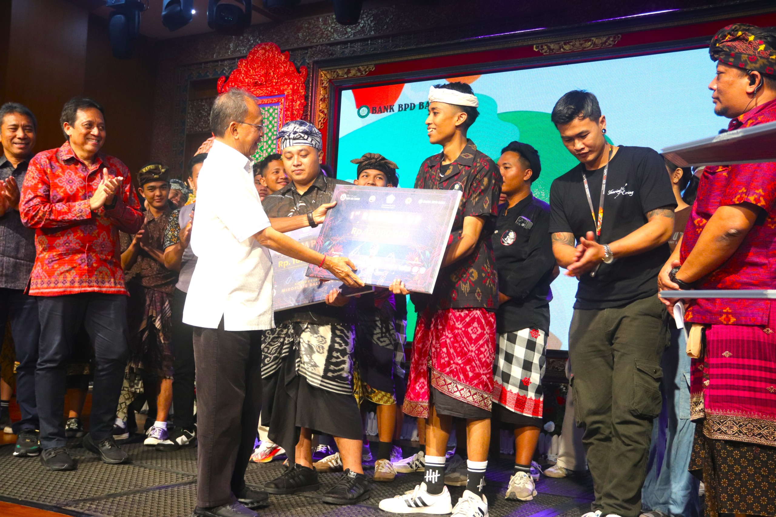 Gubernur Koster Dorong Kreativitas Anak Muda Bali Melalui Kompetisi Mixology & Flair Bartender