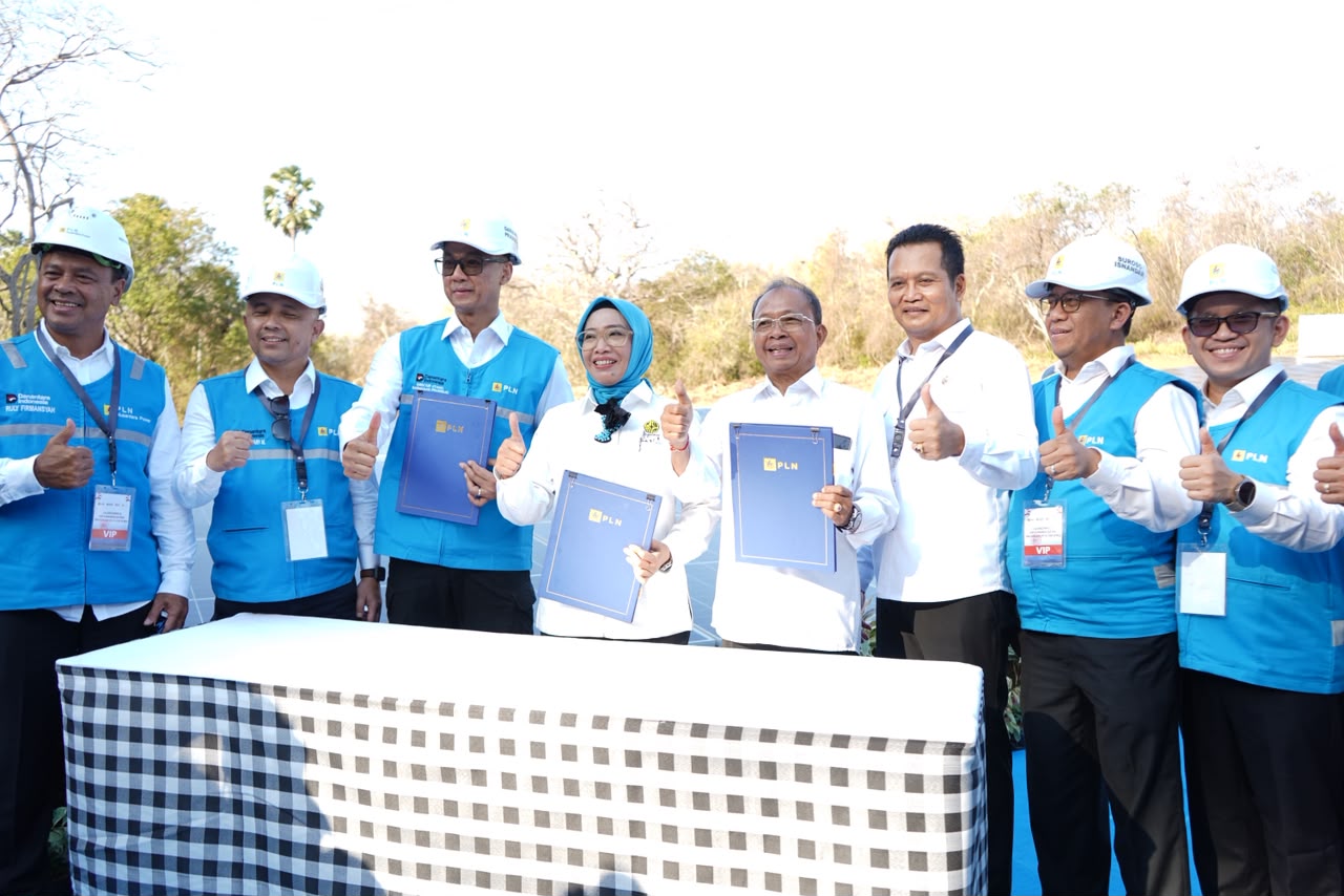 Gubernur Koster dan PLN Percepat Pengembangan Infrastruktur Listrik Berbasis Energi Terbarukan di Bali