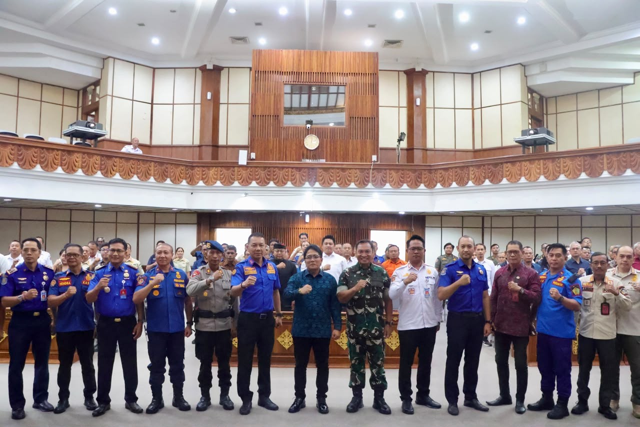 Wagub Giri Prasta Dorong “Samasta Raksa Bali”, Perkuat Kolaborasi Penanganan Kebakaran dan Penyelamatan