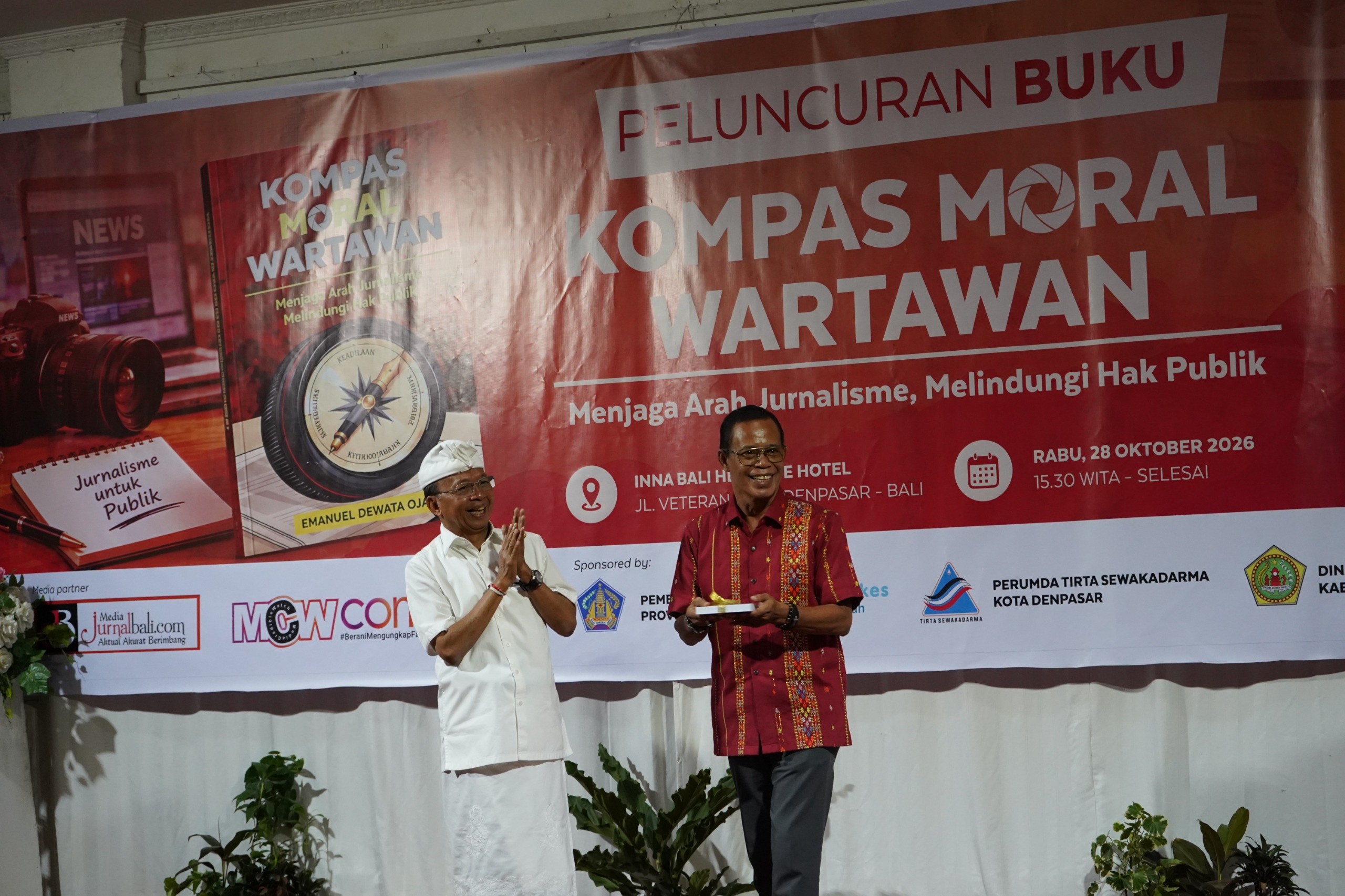 Gubernur Koster Apresiasi Peluncuran Buku Kompas Moral Wartawan, Dorong Penguatan Etika dan Profesionalisme Pers