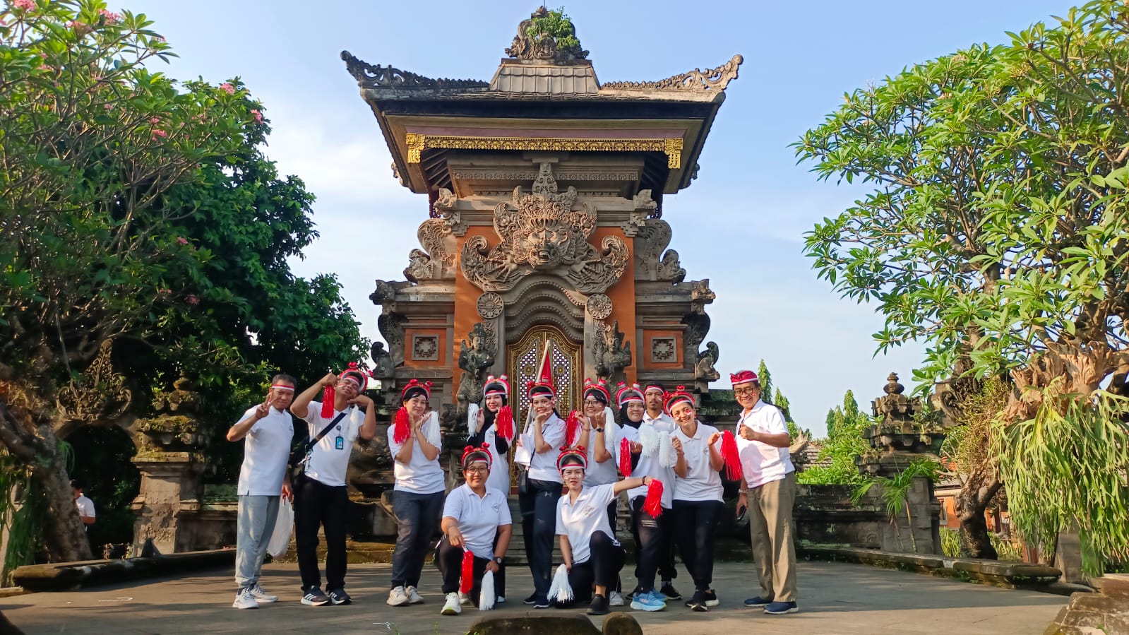 Raih Juara 1 Yelyel, Kemeriahan Lomba Antar Badan Penghubung Daerah di TMII