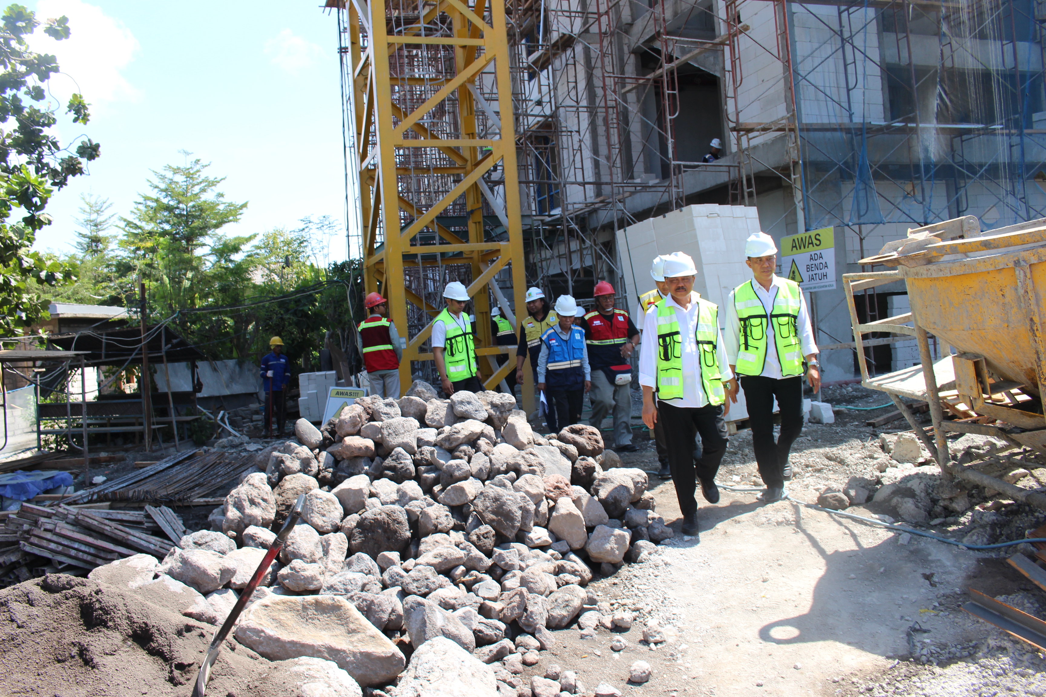 Kunjungan Kerja Sekretaris Daerah Provinsi Bali terkait Proyek Pembangunan Gedung Diklat di RSUD Bali Mandara