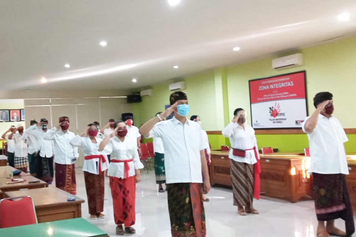 Apel dalam rangka memperingati Hari Jadi Provinsi Bali ke 62, secara daring ikuti oleh Manajemen UPTD Rumah Sakit Jiwa Provinsi Bali