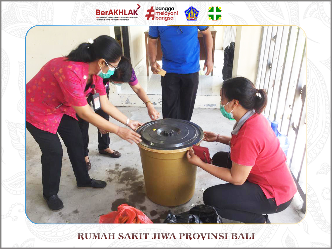 Praktek pembuatan Eco Enzyme