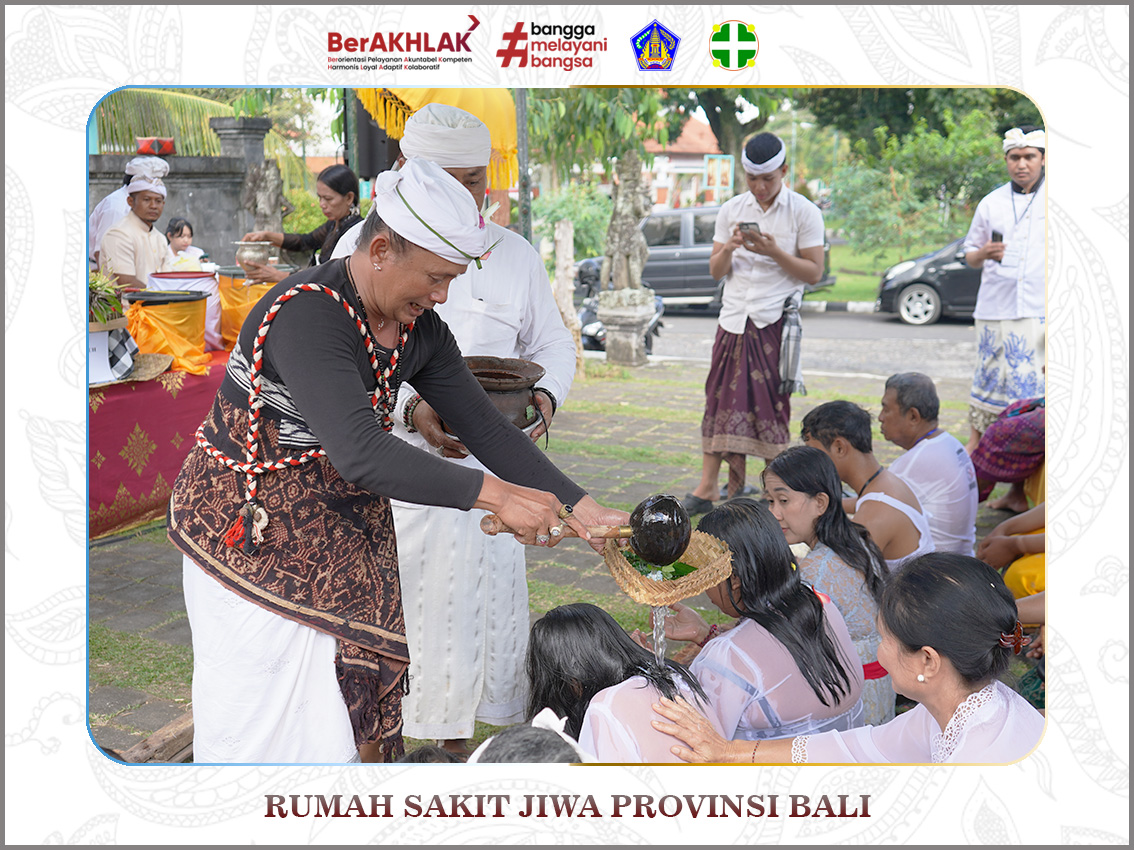 Upacara Ruwatan Sapuh Leger Massal Lan Ruwatan Dasa Mala