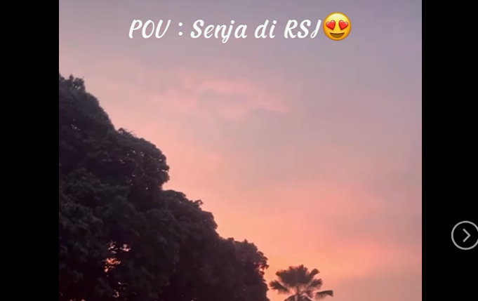 Senja di RSJ