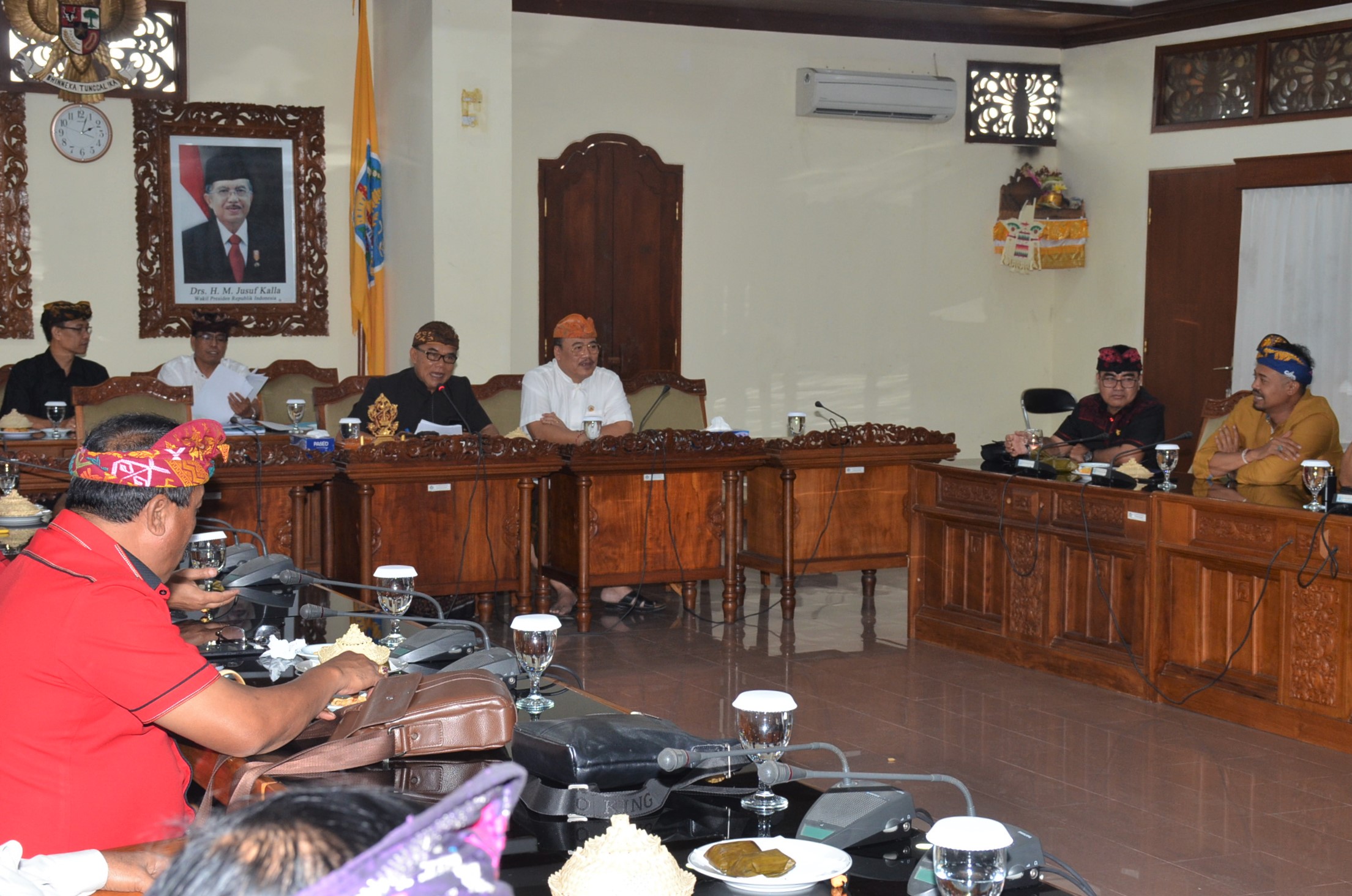 DPRD Bali Umumkan dan Tetapkan Pimpinan Definitif