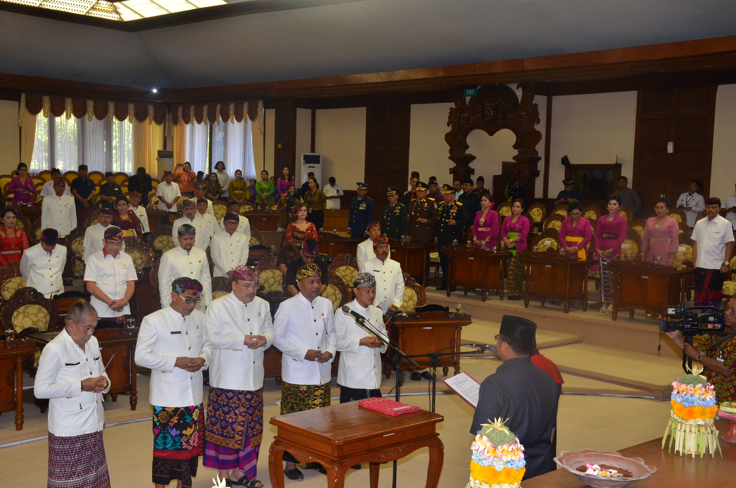 Pimpinan DPRD Bali dilantik