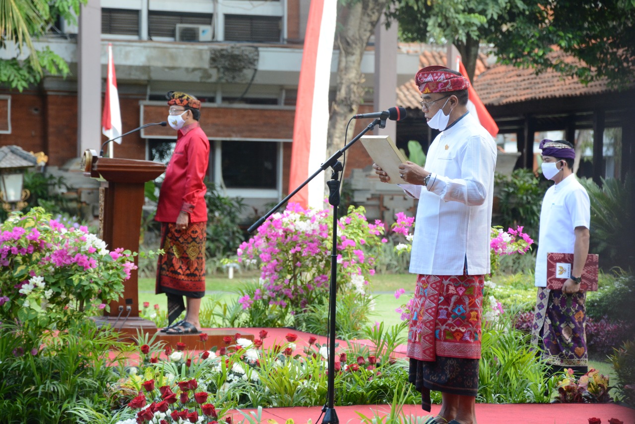 Ketua DPRD Bali Bacakan Naskah Proklamasi