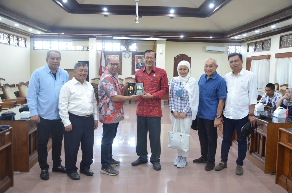 Sekwan DPRD Bali Terima Kunker DPRD DKI Jakarta