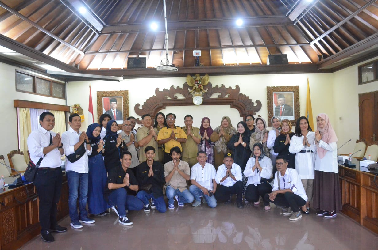 Wartawan Parlemen DPRD Sumbar Diterima Kabag Persidangan dan Fasilitasi Fungsi DPRD