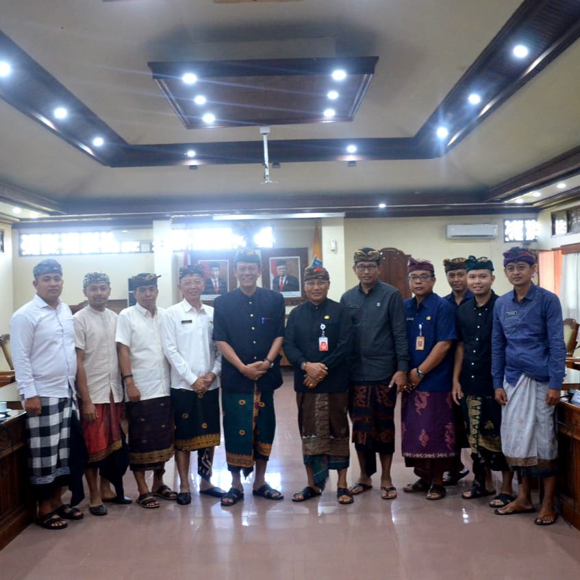 Sekretaris DPRD Bali Pimpin Rapat Forum Konsultasi Publik