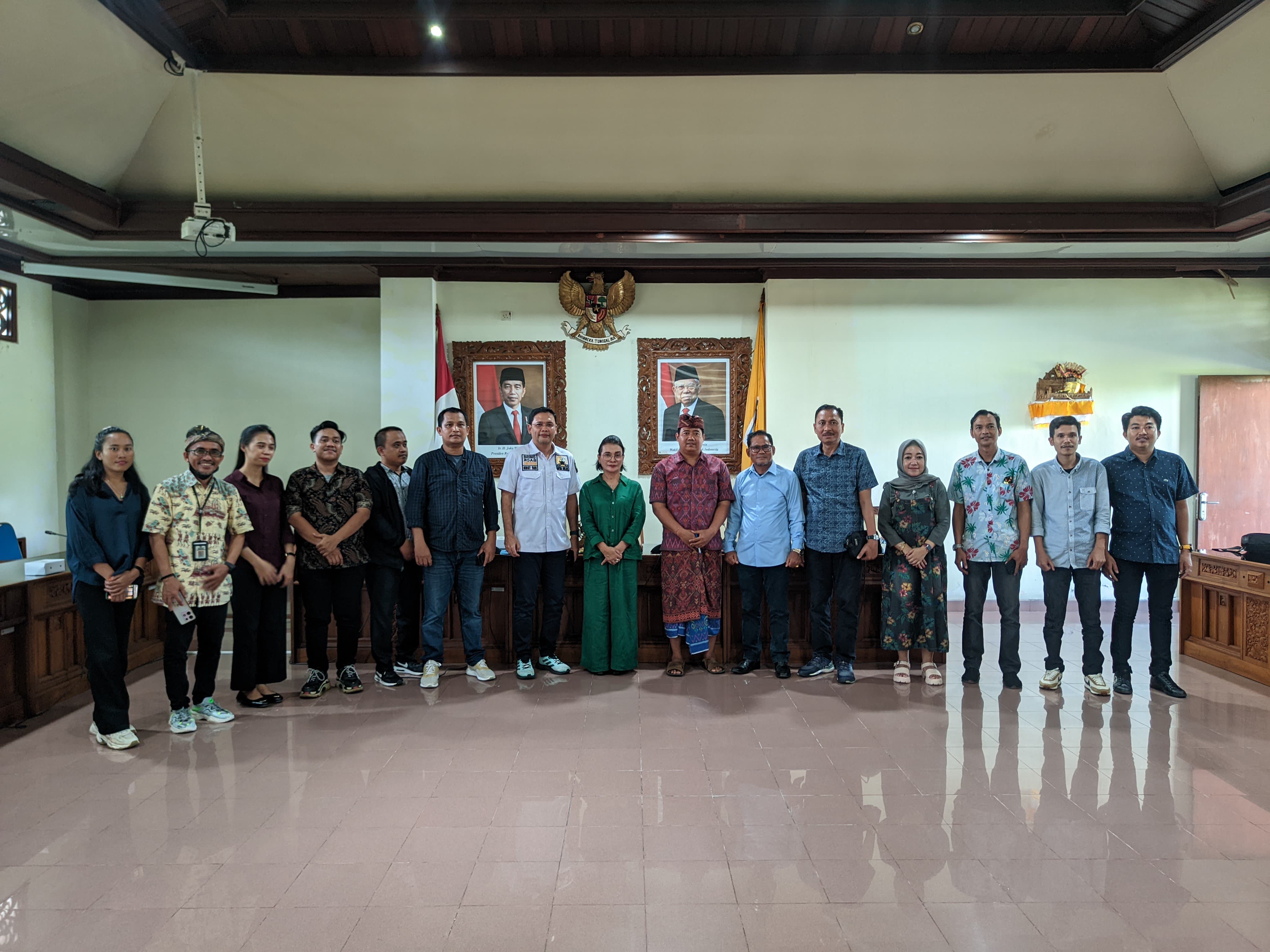 Kabag Keuangan Menerima Kunjungan Kerja Komisi B DPRD Sulsel