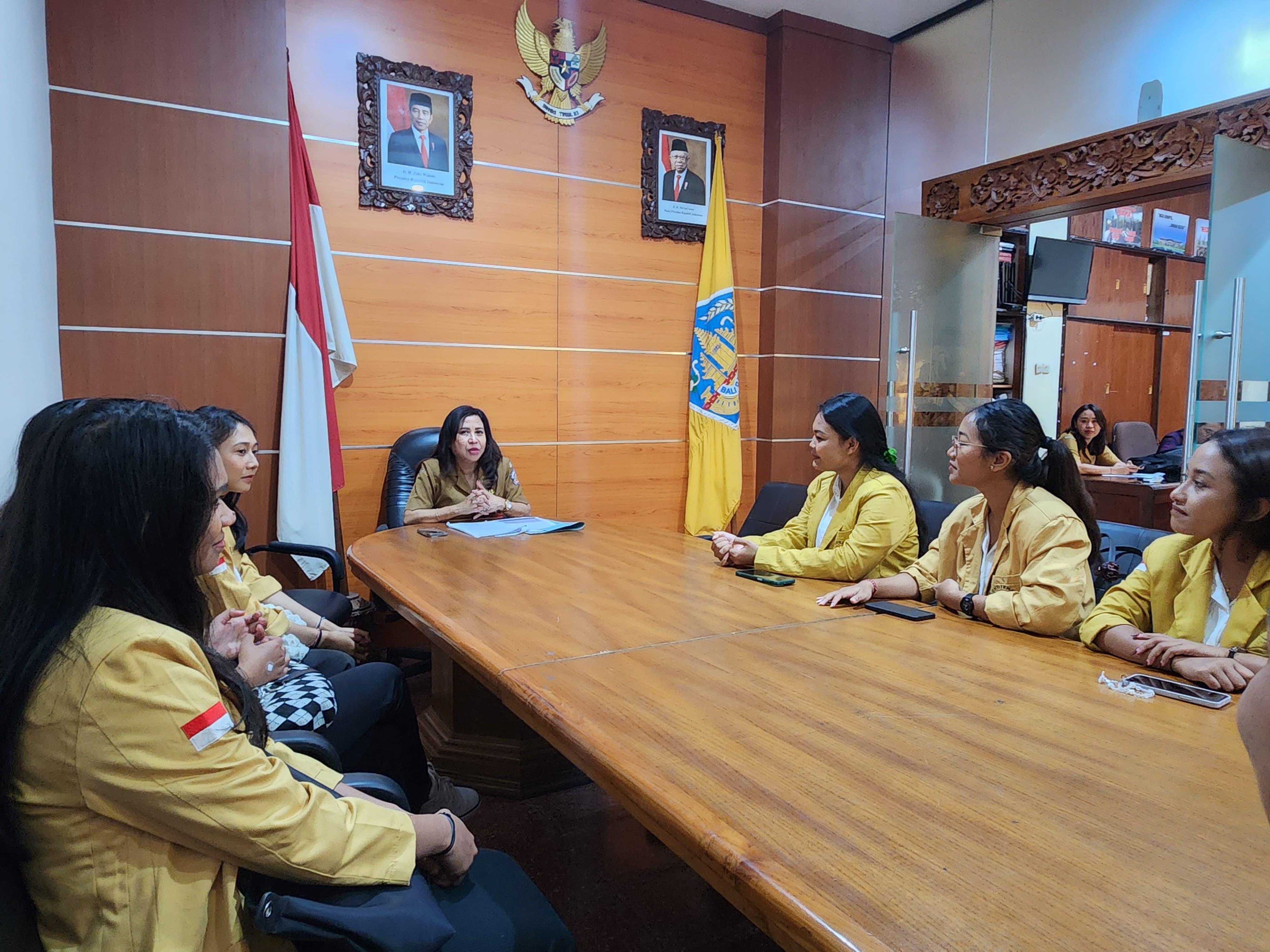 Sekretariat DPRD Bali Terima Mahasiswa Magang Undiknas