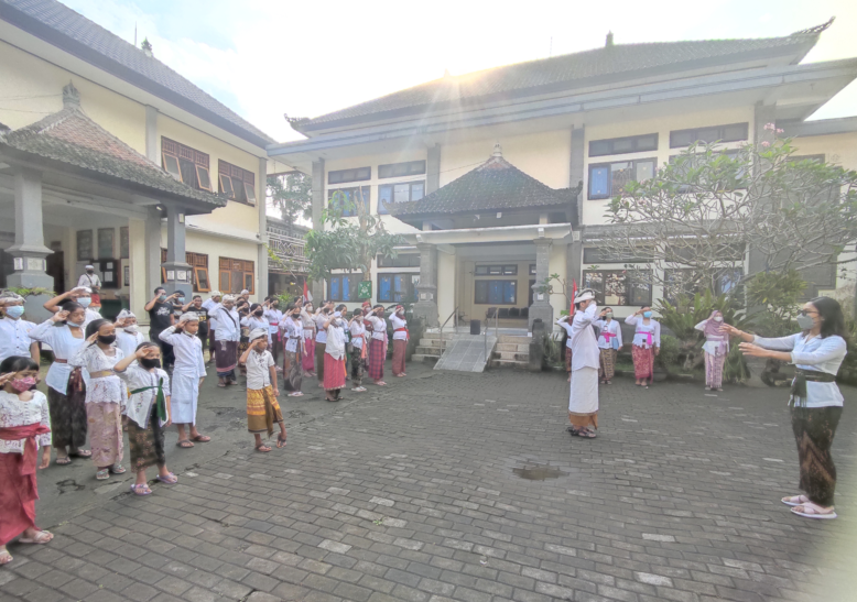 Upacara Bendera Memperingati HUT Indonesia ke 77