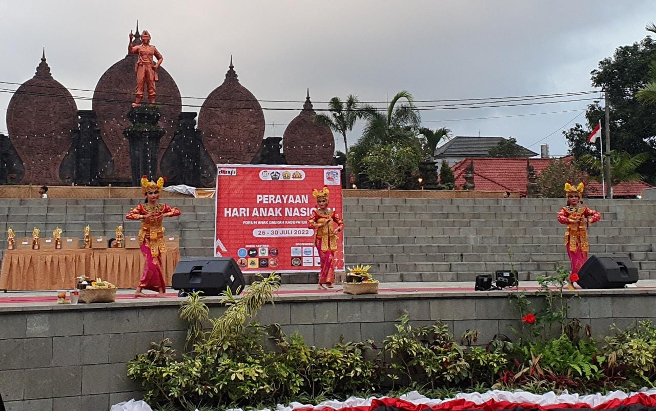 Pentas Tari Dalam Rangka Hari Anak Nasional