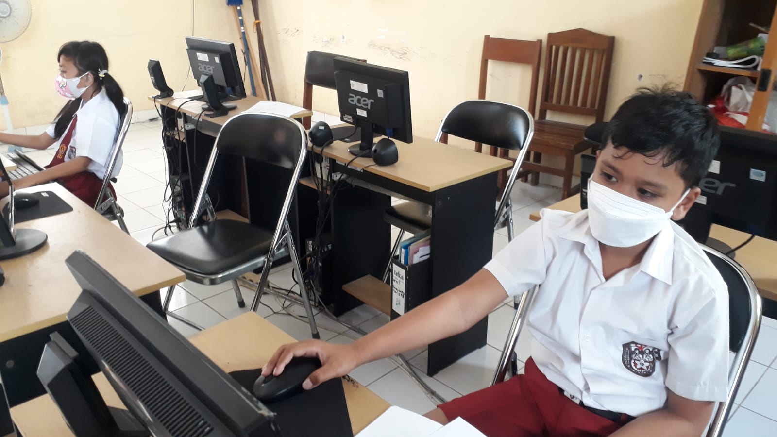 Peserta Didik Berkebutuhan Khusus Mengikuti ANBK Secara Daring